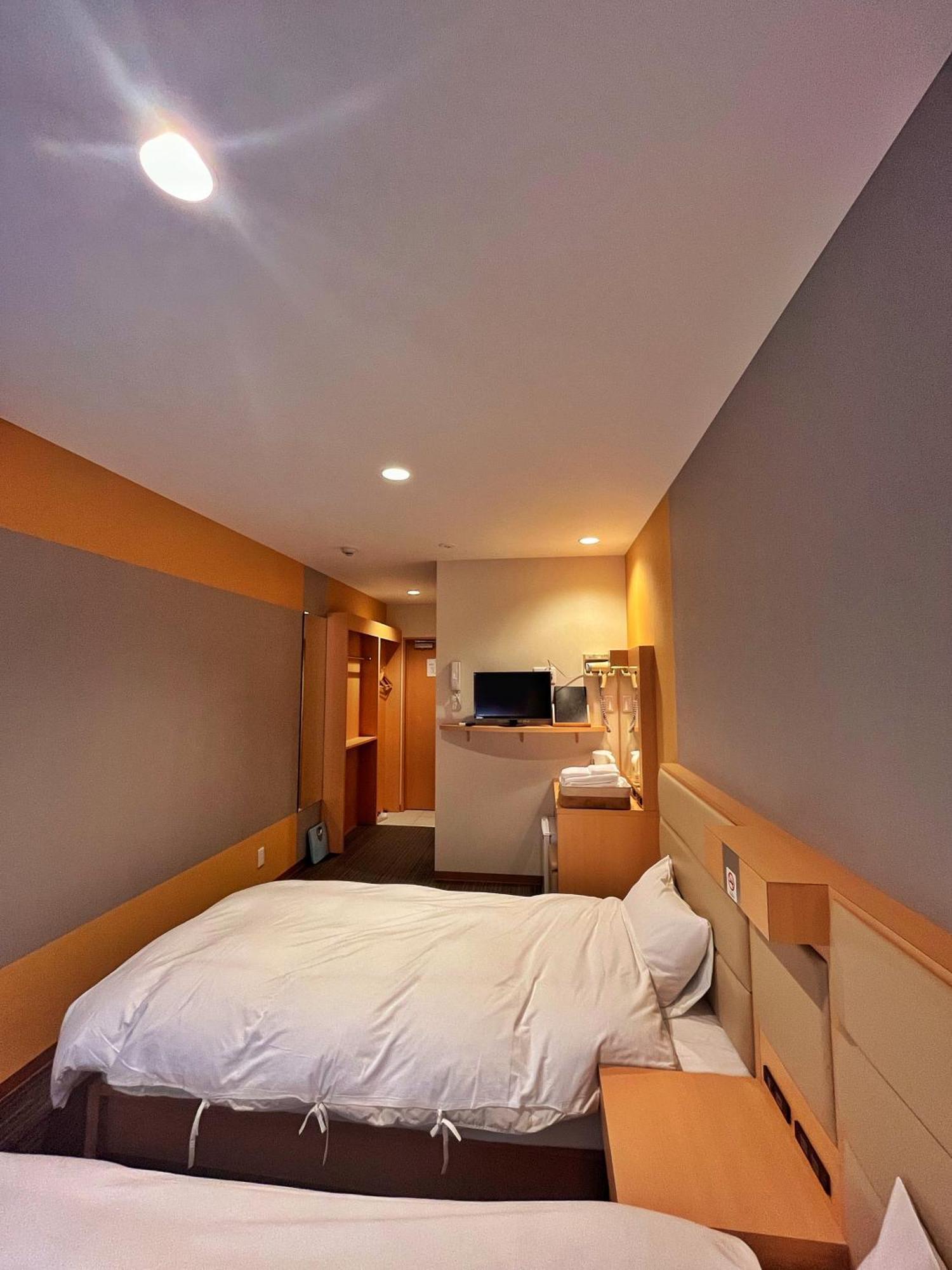 Kaizuka Kansai Seaside Hotel מראה חיצוני תמונה