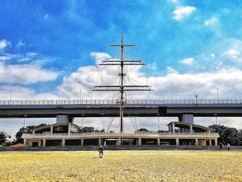 Kaizuka Kansai Seaside Hotel מראה חיצוני תמונה